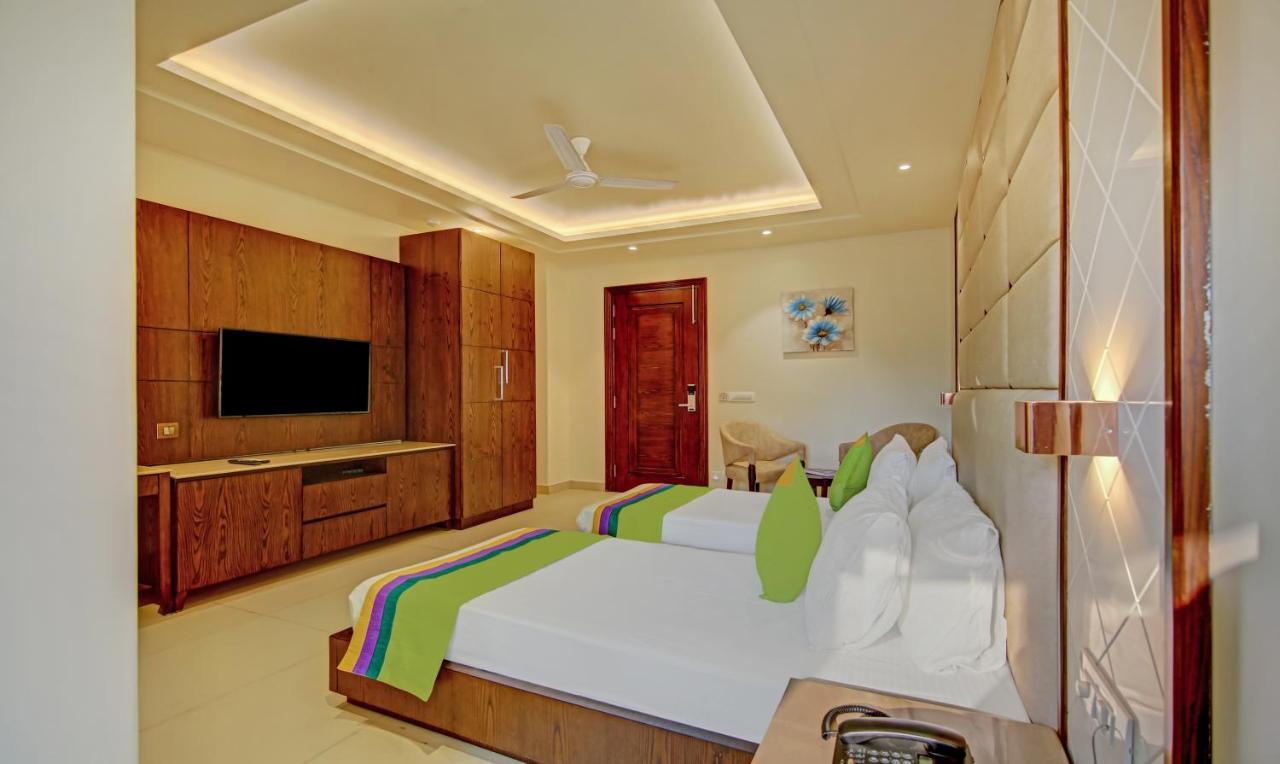 Treebo Premium Relax Inn Patel Nagar New Delhi Eksteriør billede