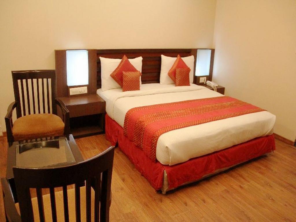 Treebo Premium Relax Inn Patel Nagar New Delhi Eksteriør billede