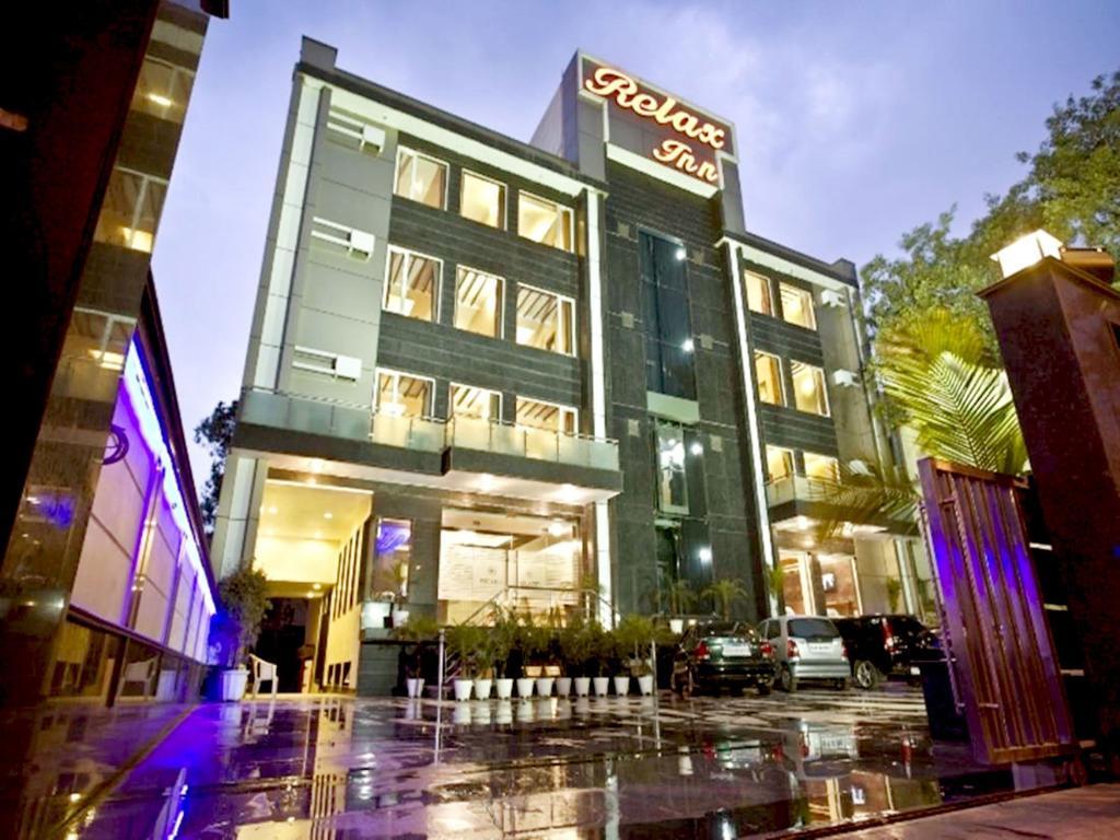 Treebo Premium Relax Inn Patel Nagar New Delhi Eksteriør billede